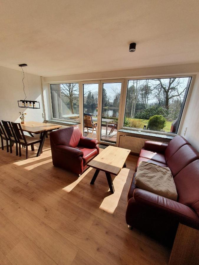 Ferienhaus Blauer See Mit Optionalem Hot-Tub Bockhorn  Bagian luar foto