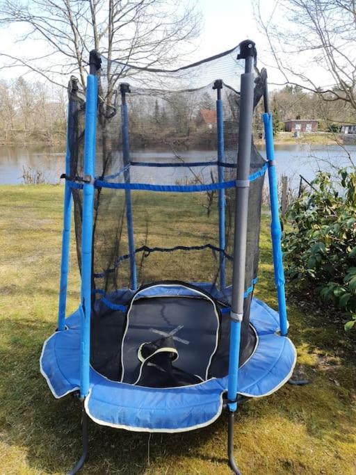 Ferienhaus Blauer See Mit Optionalem Hot-Tub Bockhorn  Bagian luar foto